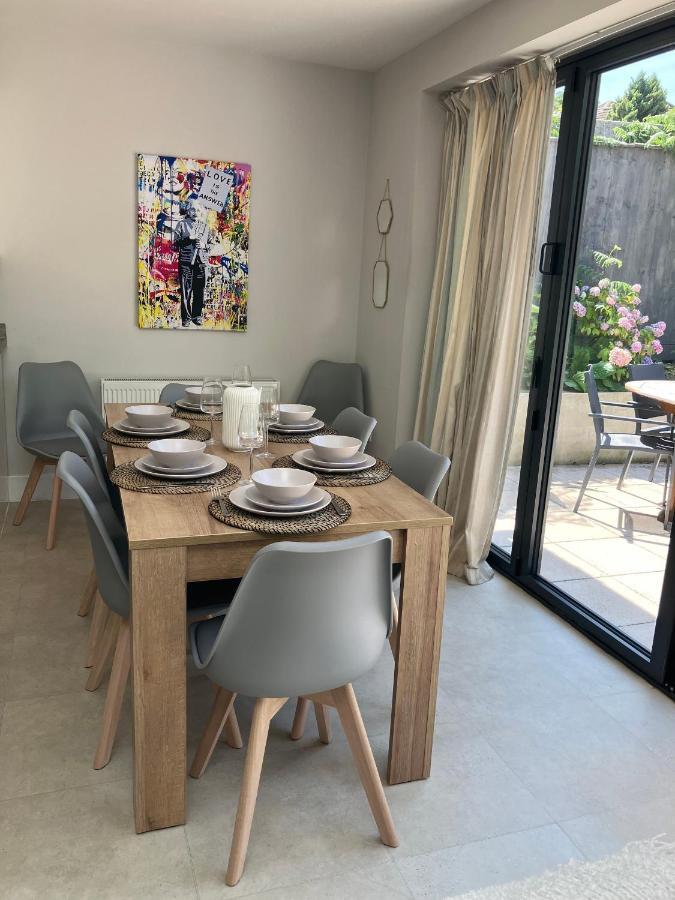 Beautiful 4 Double Bedroom House In Poole With Hot Tub, Near Sandbanks Ngoại thất bức ảnh